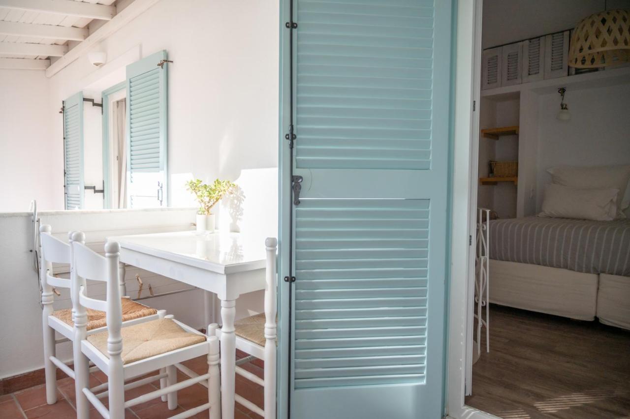 Poros Town Odyssey Suites מראה חיצוני תמונה
