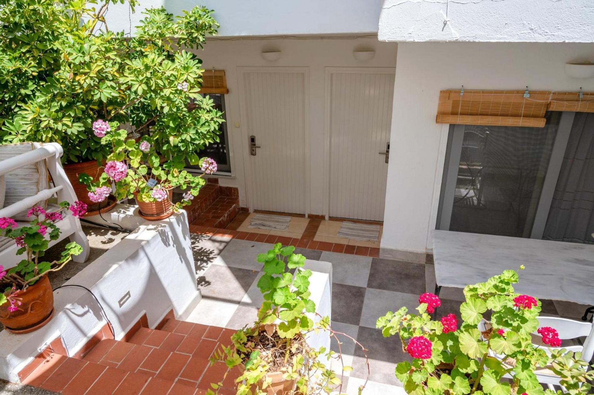 Poros Town Odyssey Suites חדר תמונה